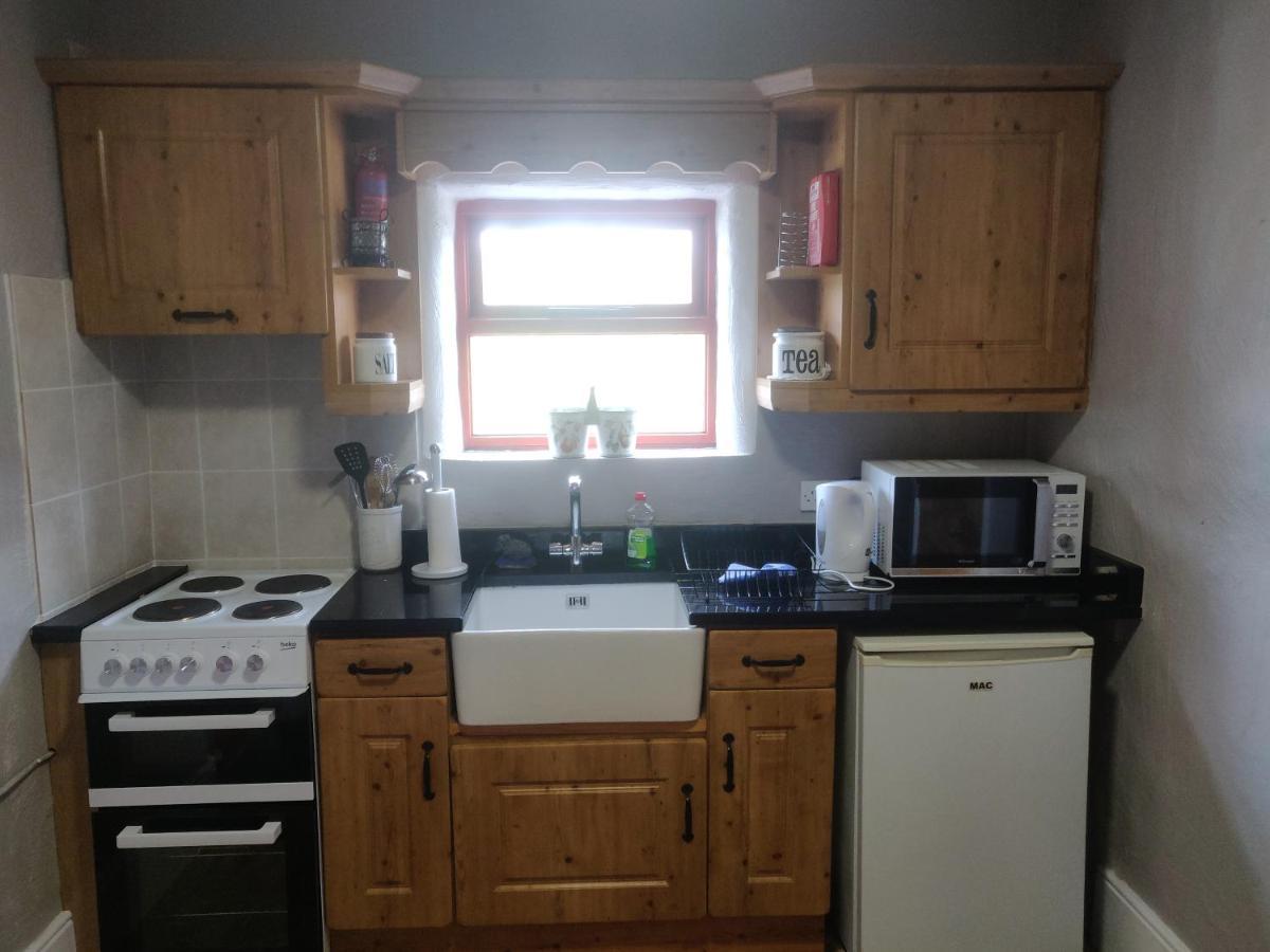 Glenkeel Cottage Manorhamilton エクステリア 写真